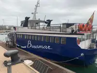 Bateau de croisière à vendre