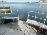 Bateau de transport d'équipage à vendre