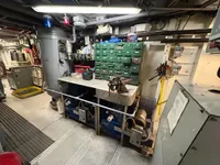 Navire d'arpentage à vendre