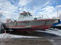 Bateaux de travail à vendre