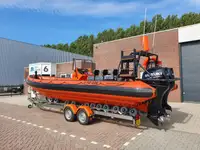 Navire porte-conteneurs à vendre