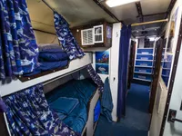 Navire de recherche à vendre