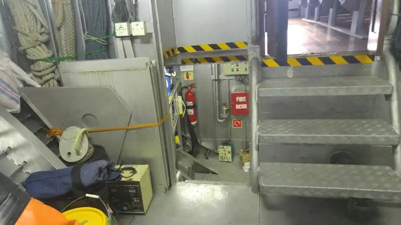 Bateau de transport d'équipage à vendre