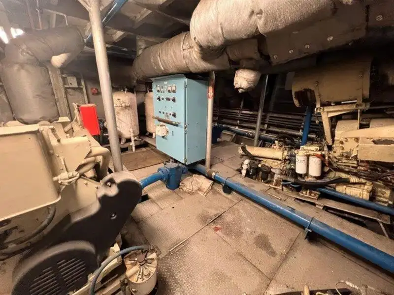 Bateau de transport d'équipage à vendre