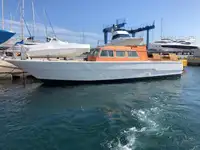Bateaux de travail à vendre