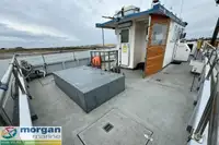 Bateaux de travail à vendre