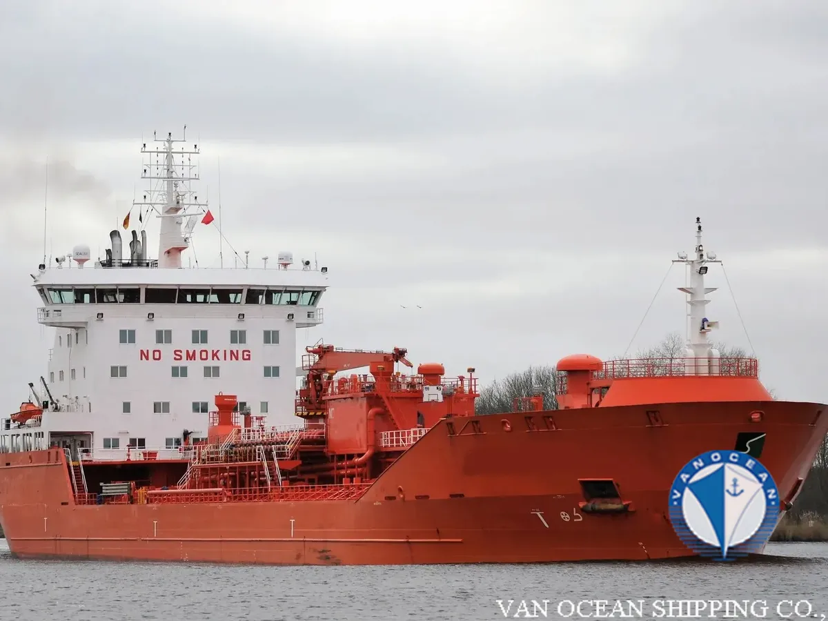 Pétrolier / chimiquier à vendre
