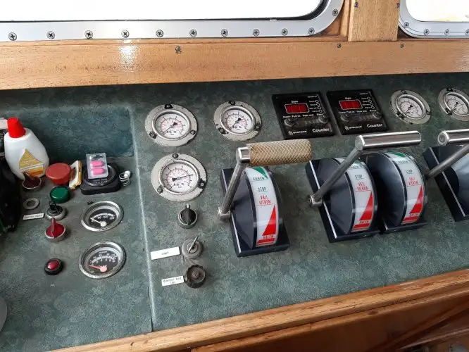 Chalutier à vendre