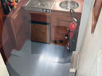 Bateaux de travail à vendre