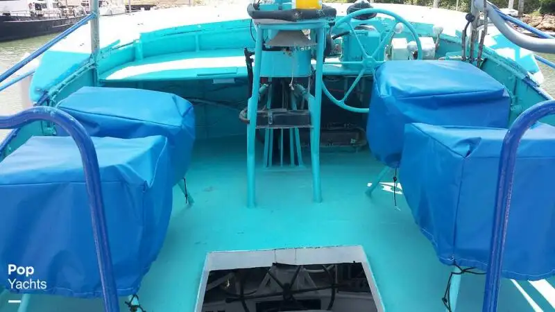 Chalutier à vendre