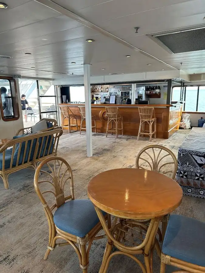 Navire-ferry à vendre