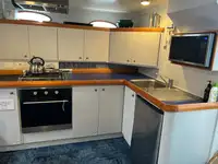 Navire de recherche à vendre