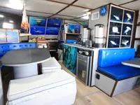 Navire de recherche à vendre