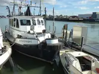 Bateaux de travail à vendre