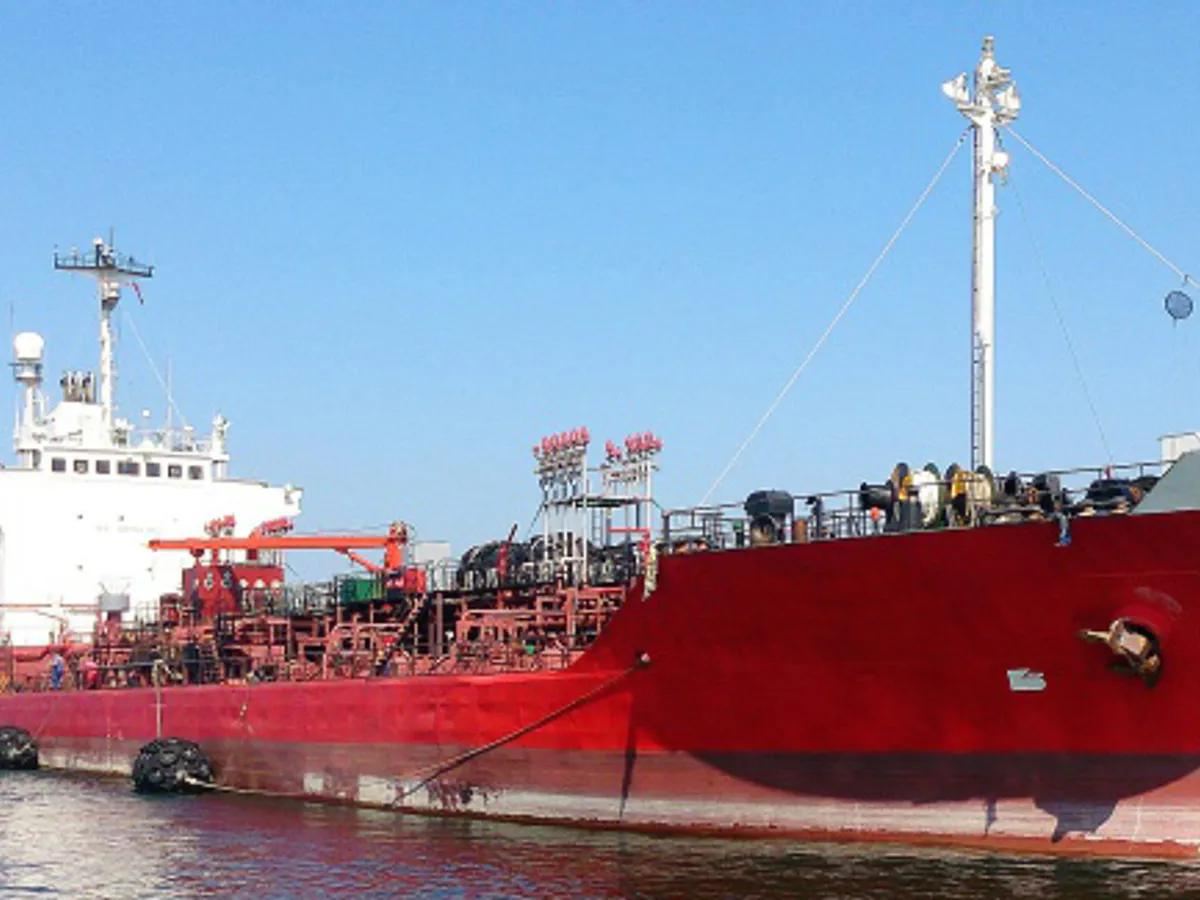 Pétrolier / chimiquier à vendre