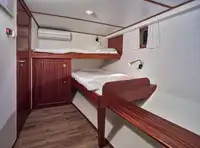 Hôtel flottant à vendre