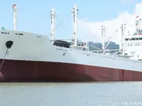 Navire frigorifique à vendre