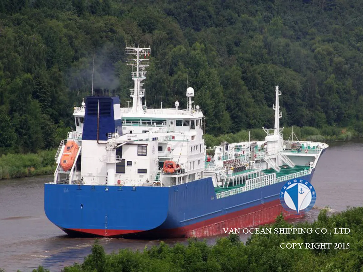 Pétrolier / chimiquier à vendre