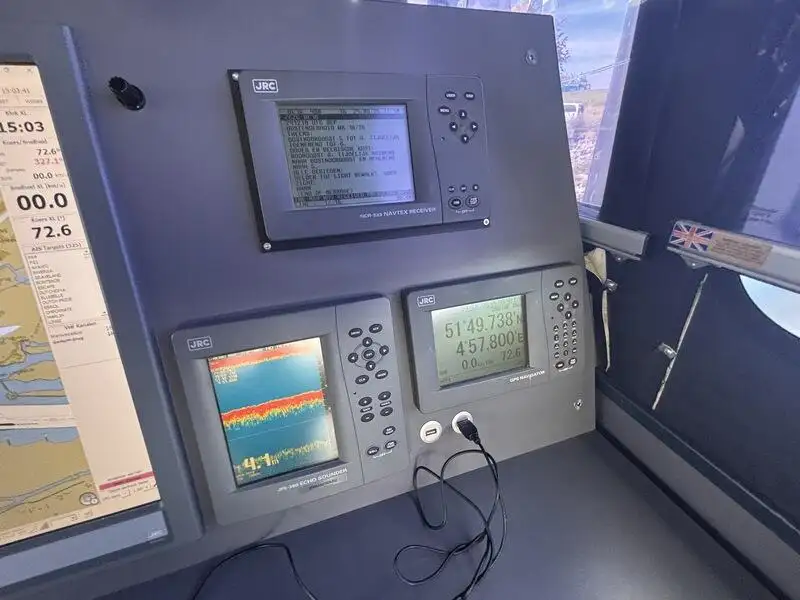 Bateau patrouilleur à vendre