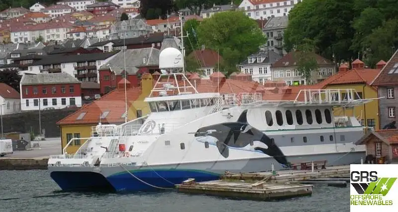Navire d'arpentage à vendre