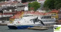 Navire d'arpentage à vendre
