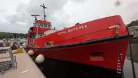Navire d'arpentage à vendre