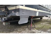 Navire d'arpentage à vendre