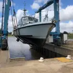 Navire d'arpentage à vendre