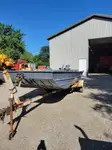 Bateaux de travail à vendre