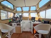 Bateau patrouilleur à vendre