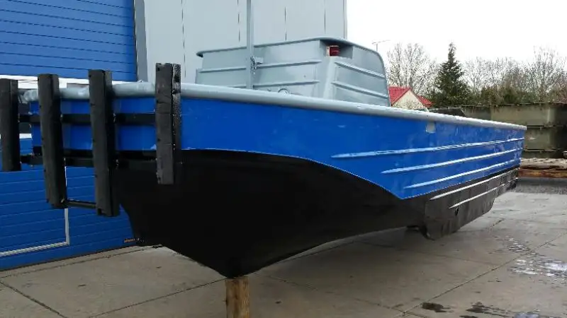 Bateaux de travail à vendre