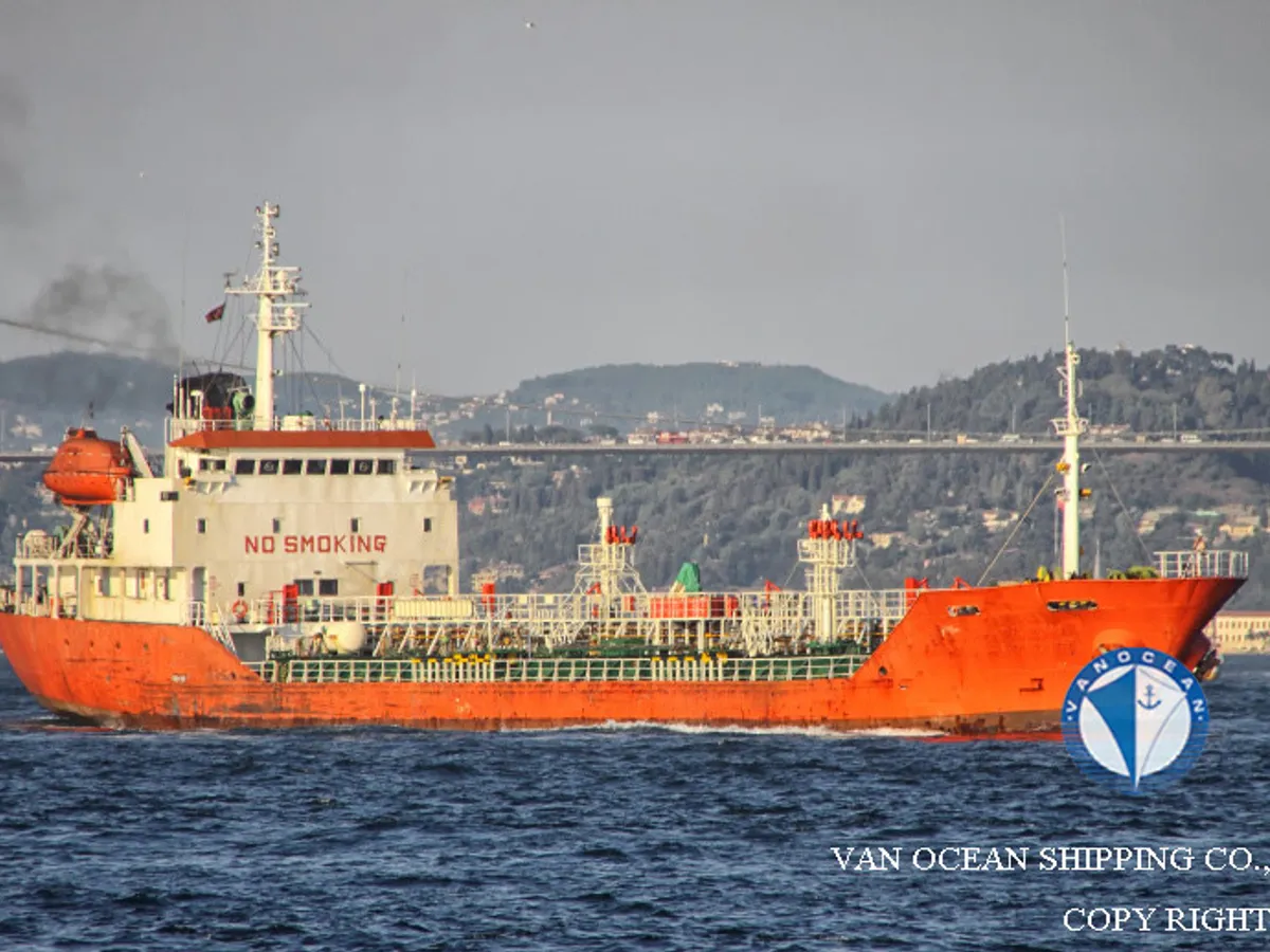 Pétrolier / chimiquier à vendre