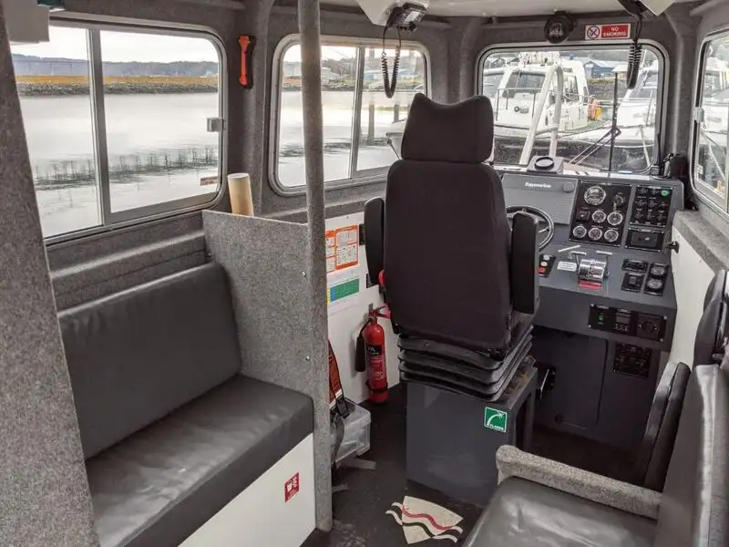 Bateaux de travail à vendre