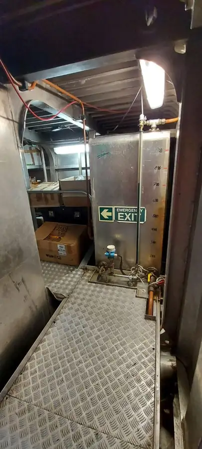 Bateau de transport d'équipage à vendre