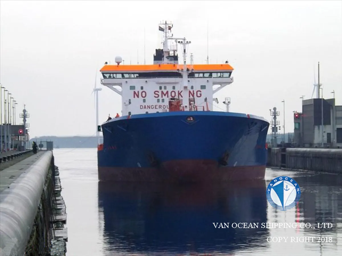 Pétrolier / chimiquier à vendre
