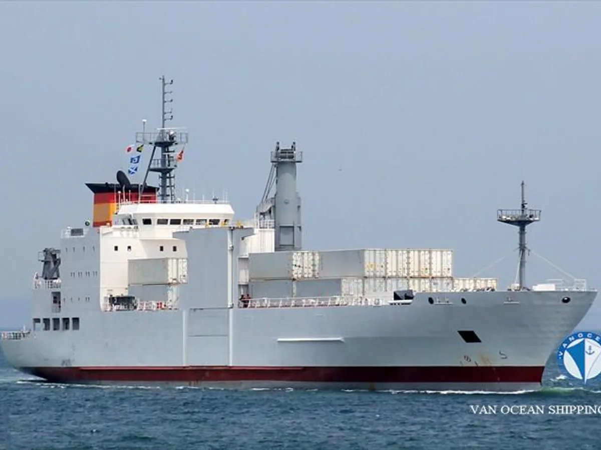 Navire frigorifique à vendre