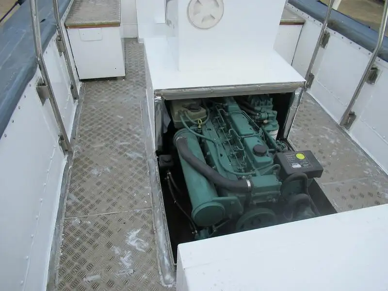 Bateau pneumatique semi-rigide à vendre
