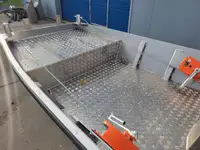 Bateaux de travail à vendre