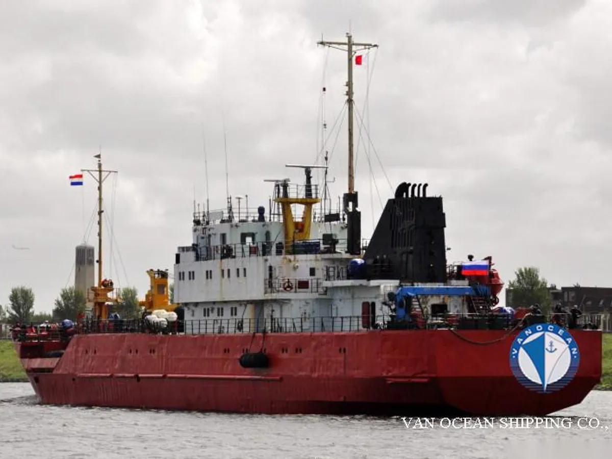Navire frigorifique à vendre