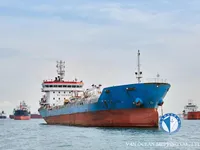 Pétrolier / chimiquier à vendre