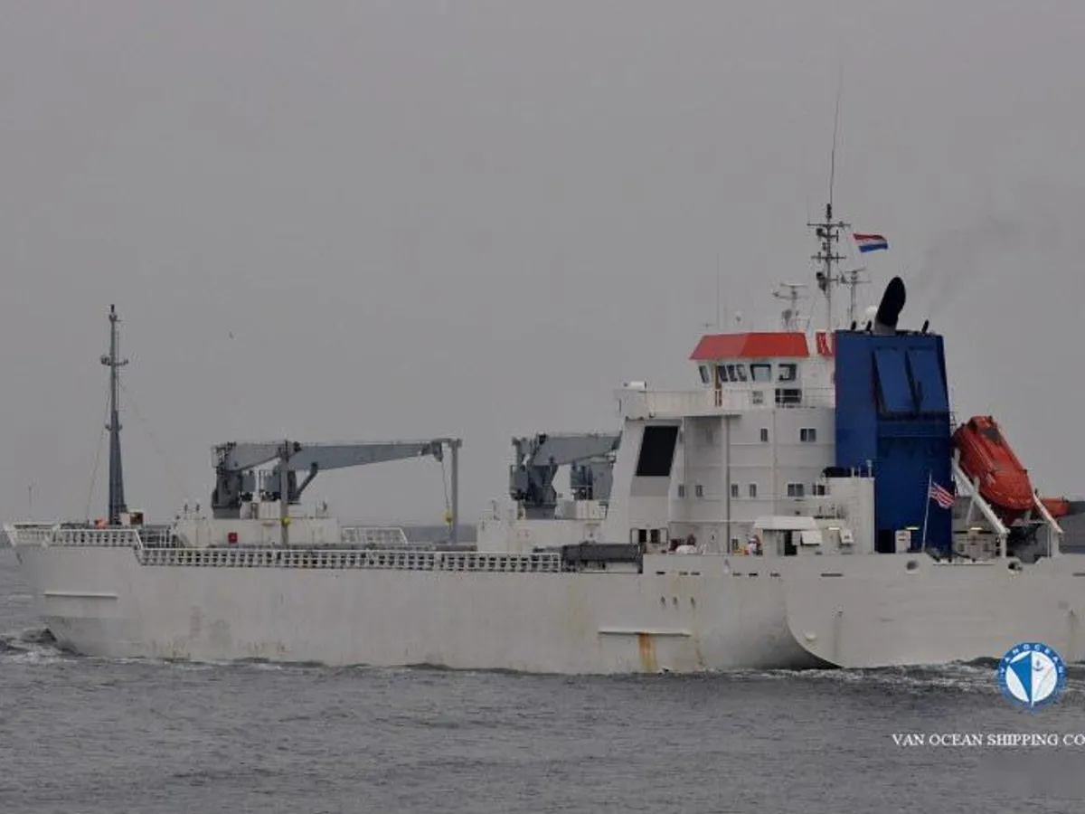 Navire frigorifique à vendre