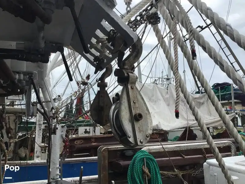 Chalutier à vendre