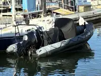 Bateau pneumatique semi-rigide à vendre