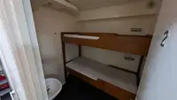 Navire d'arpentage à vendre