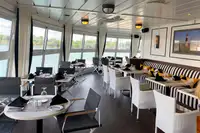 Navire de passagers à vendre