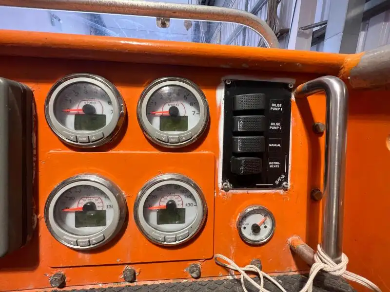 Bateaux de travail à vendre