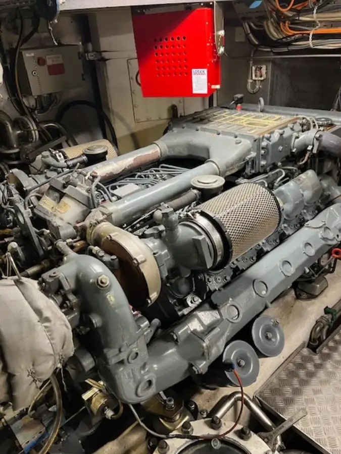 Bateau patrouilleur à vendre