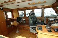 Navire d'arpentage à vendre