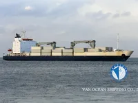 Navire frigorifique à vendre