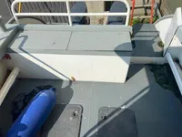 Bateaux de travail à vendre